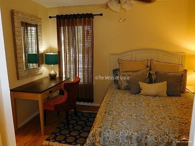 Hyde Park Court — Photo 25