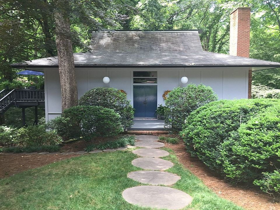 1st image of 101 Woodland Pl