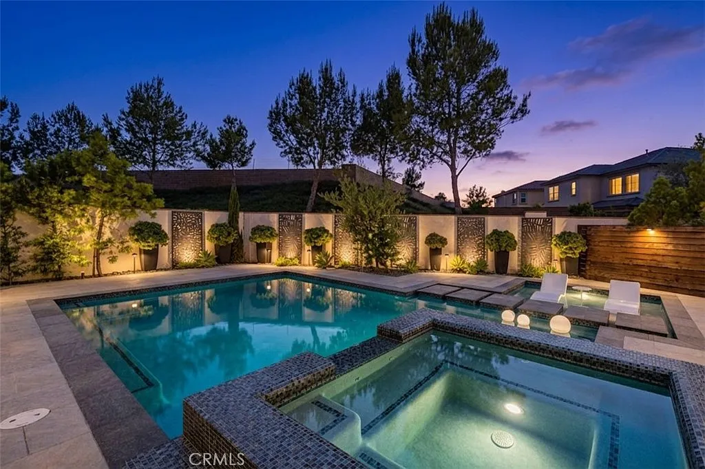 4 bed, 4.5 bath, 2766 sqft, $9,500 — Photo 2