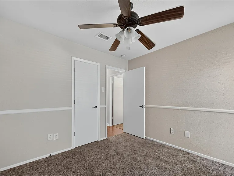 209 Glenwood Dr — Photo 19