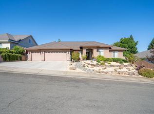 550 Fair Hill Dr, Redding, CA 96003