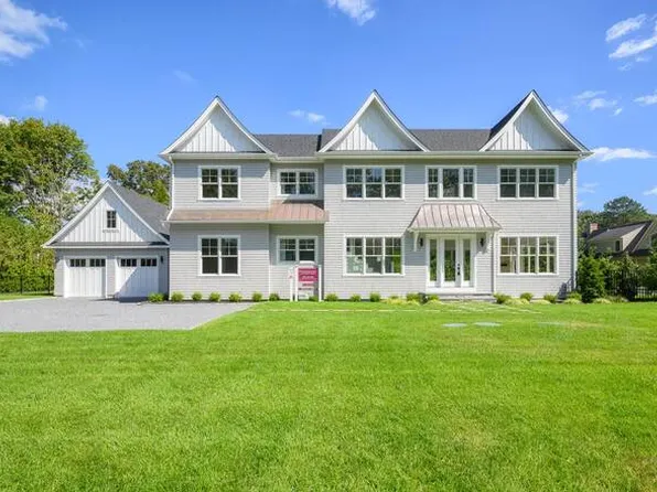 46 Jessup Ave, Quogue, NY 11959