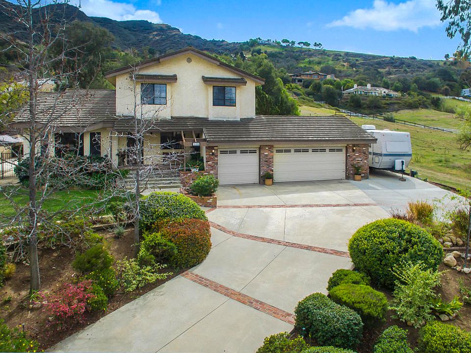 1st image of 2108 Speck Ln
