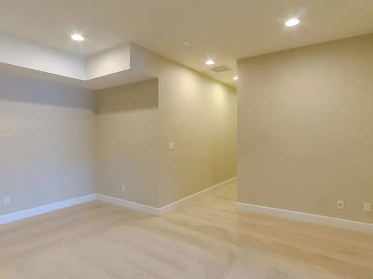 8568 Sand Point Way NE — Photo 63
