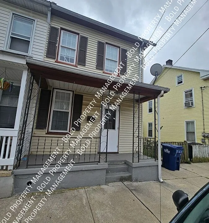 1134 Mifflin St