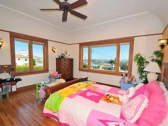 bedroom1