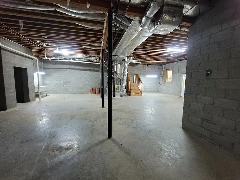 235 Scenic Dr — Photo 16