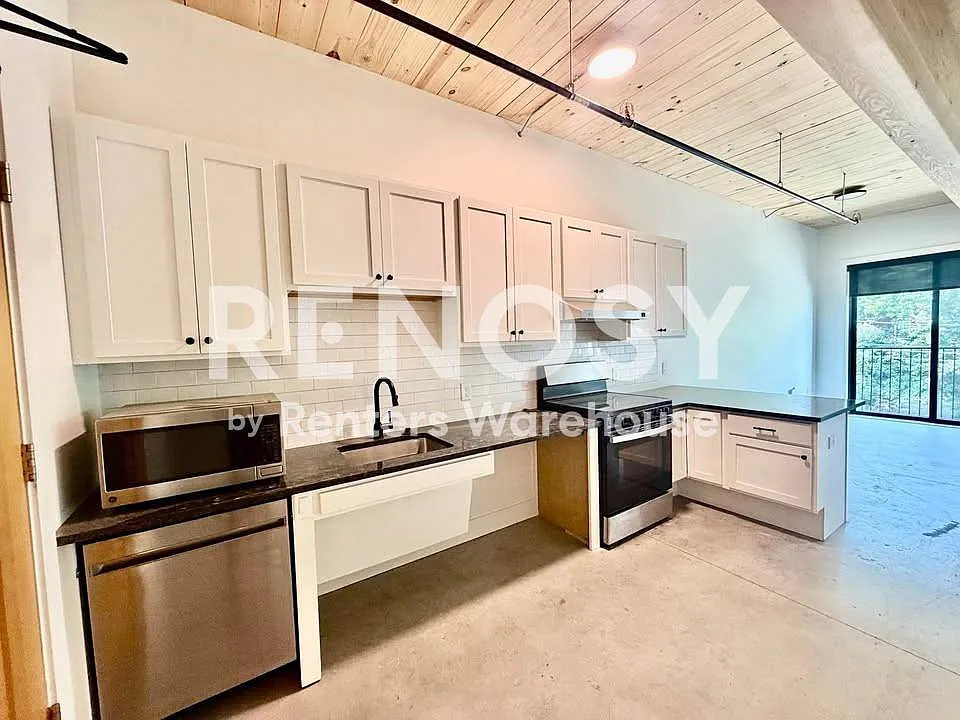 One Bedroom — Photo 2