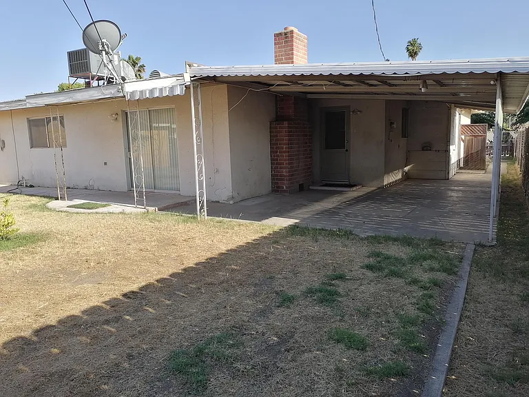 708 Pinewood Ct — Photo 15