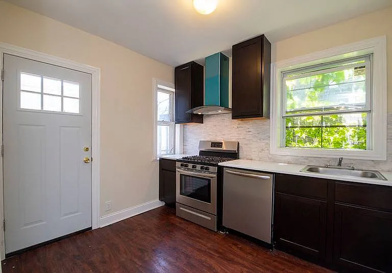 4825 N Sawyer Ave #2 — Photo 8