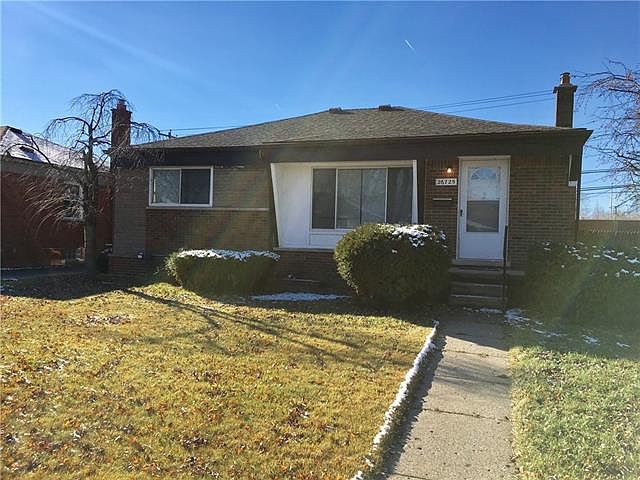 1st image of 26725 Larchmont St