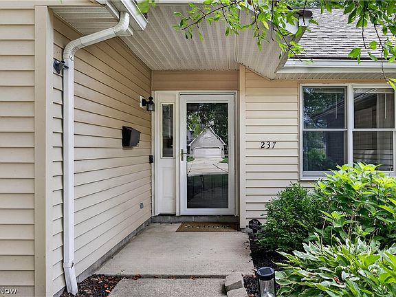 3rd image of 237 Butternut Ln