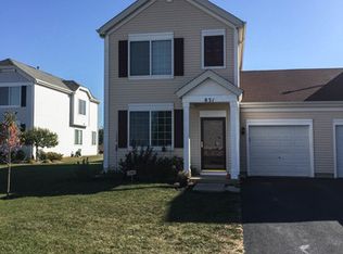 831 Daniel Dr, Minooka, IL 60447