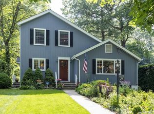 21 Edgerton St, Darien, CT 06820