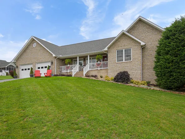 215 Bicentennial Dr, Jefferson City, TN 37760