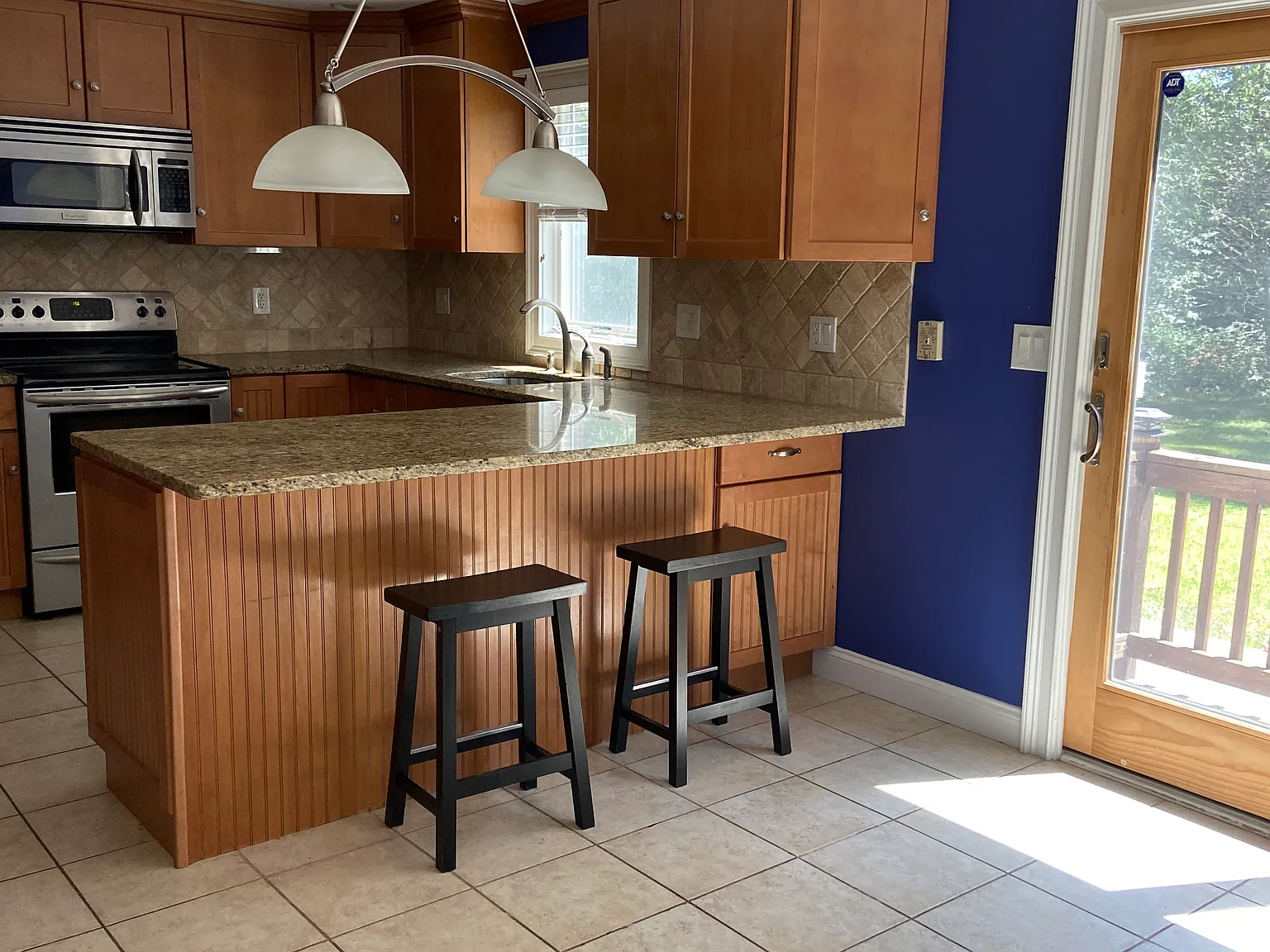 3 bed, 1607 sqft, $3,400 — Photo 4
