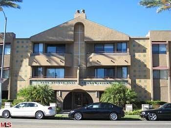 2nd image of 19009 Sherman Way Unit 61