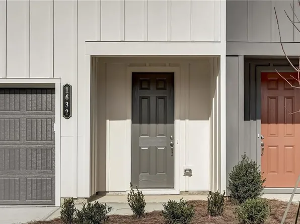 1632 Gunnin Trce NW, Atlanta, GA 30318