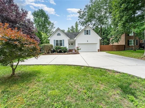 5003 Lonita St, Greensboro, NC 27407