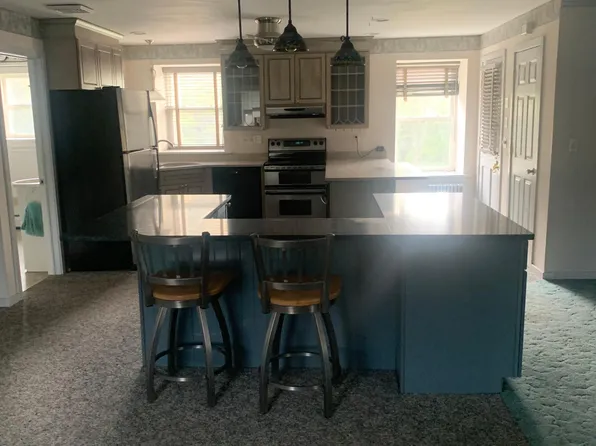 104 Cesare Dr, Pen Argyl, PA 18072