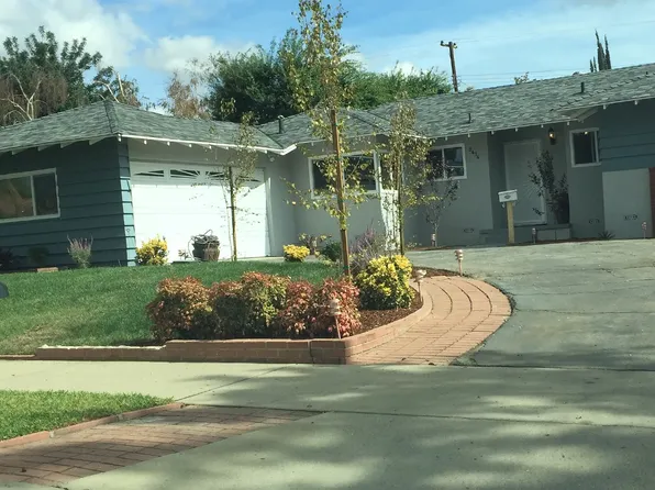 2474 Deodar Rd, Pomona, CA 91767