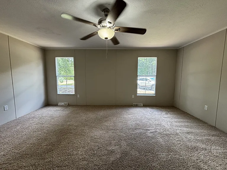 3371 Greensboro Rd — Photo 9