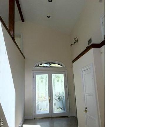 2nd image of 4957 Canoga Ave