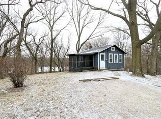 38554 N Lincoln Ave, Spring Grove, IL 60081