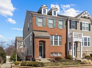 906 E Wing St, Arlington Heights, IL 60004