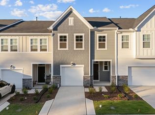 2042 Rabbit Hop Trl, Apex, NC 27502