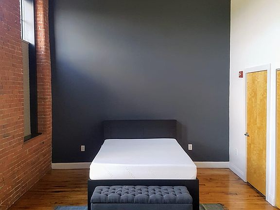 4th image of 589 Atwells Ave Ste 3C