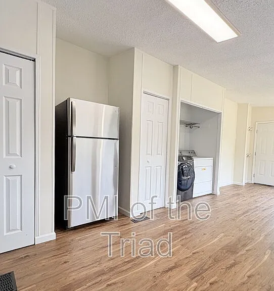 589 Alvis Ln — Photo 21