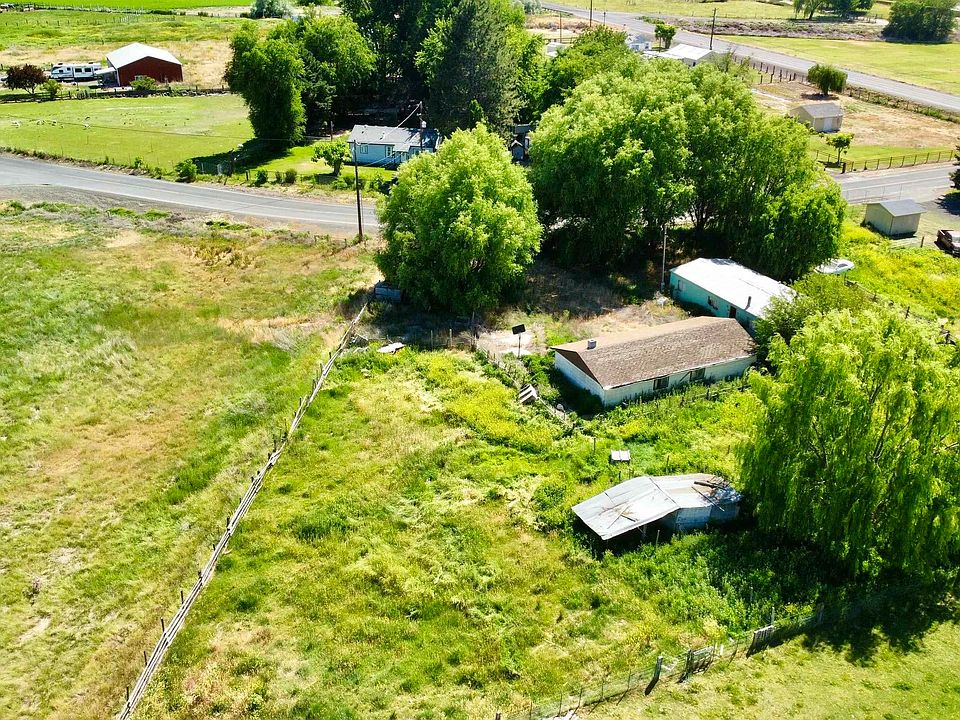 2nd image of 71 Willowcrest Rd