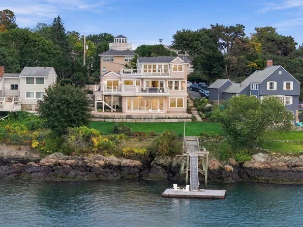 11 Kenneth Rd, Marblehead, MA 01945
