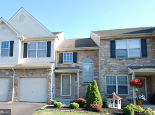 1804 Prince Ct, Royersford, PA 19468