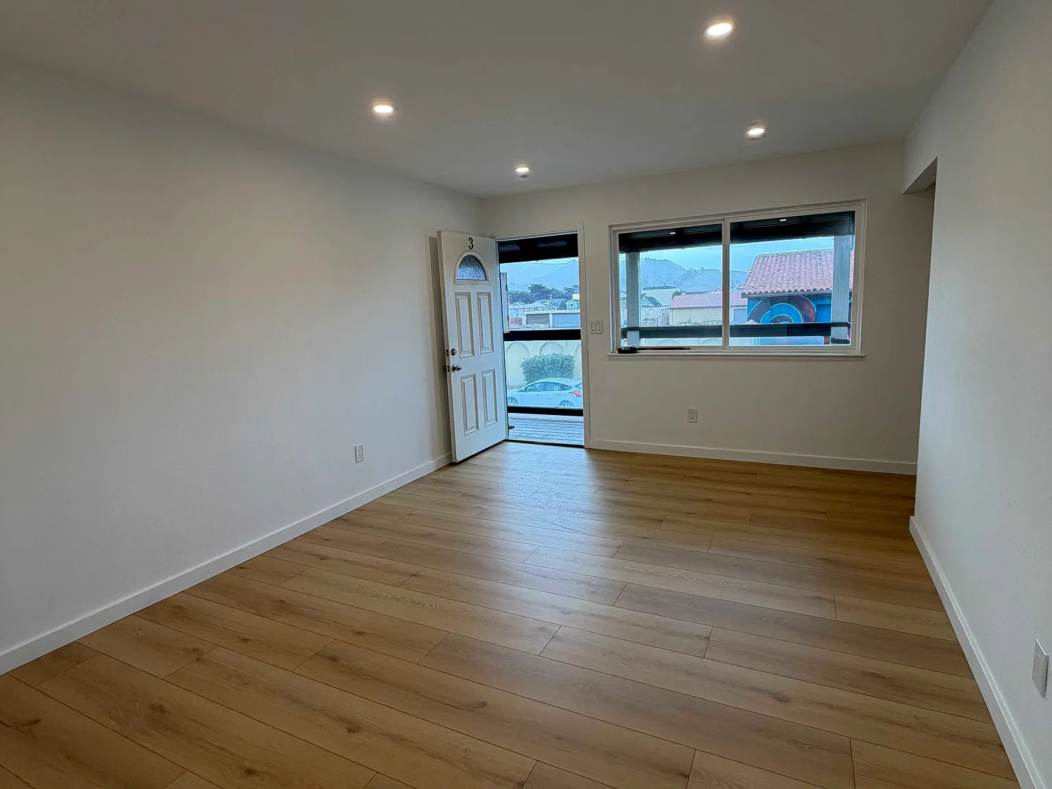 2 bed, 1.0 bath, $3,900 — Photo 1