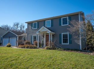 1146 Treeline Dr, Allentown, PA 18103