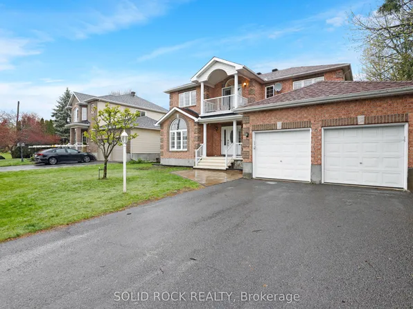 45 Basswood Ave, Ottawa, ON K2S 1X3