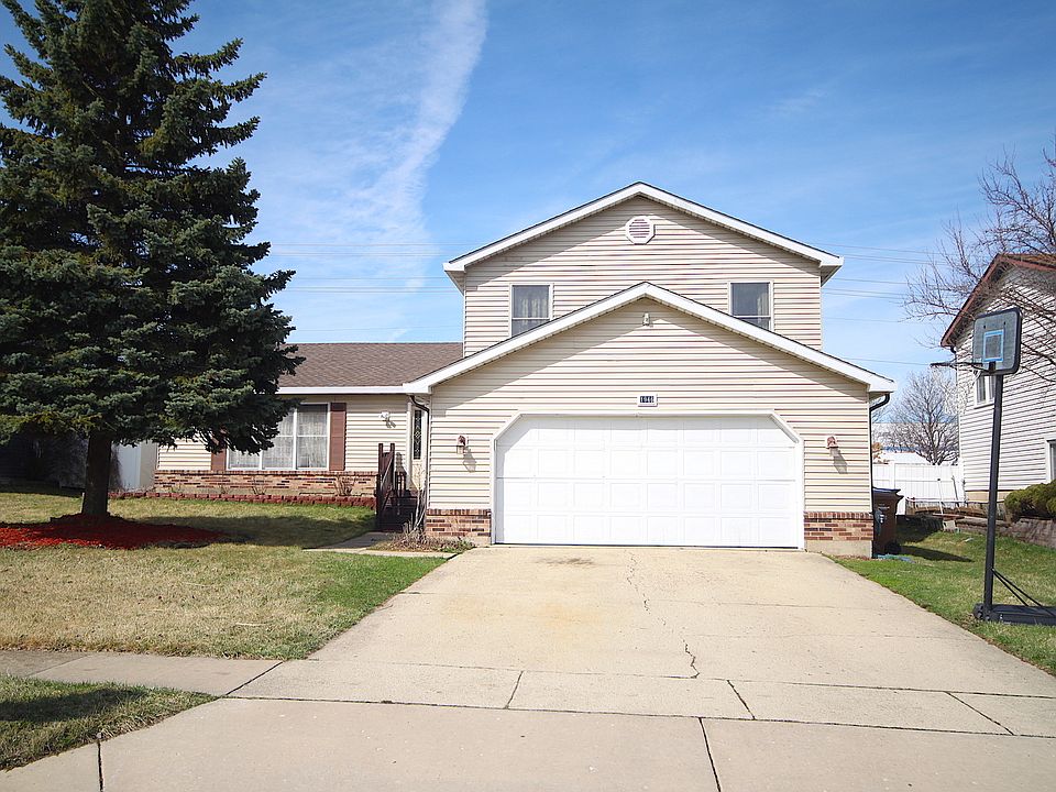 1st image of 1946 Slayton Ln