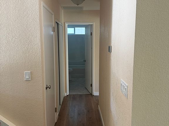 2nd image of 1315 Gillpepper Ln