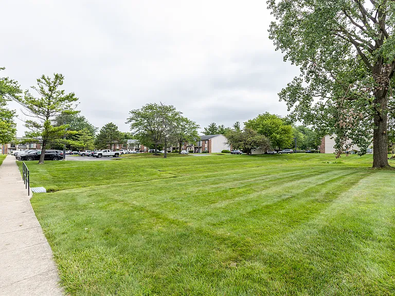 Emerson Village Apartments — Photo 26