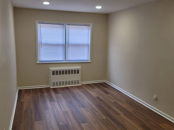 5th image of 2666 Ford St Floor 1