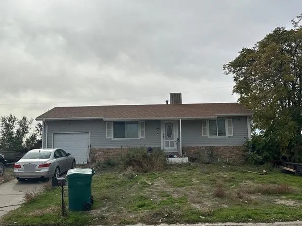 3209 W White Cir, Clifton, CO 81520