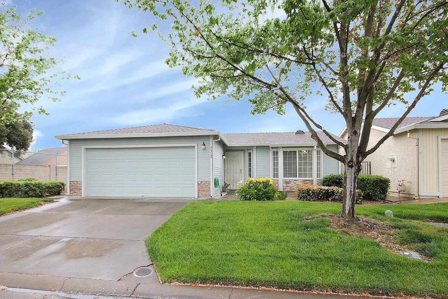 7312 Sunsweet Ln photo 1