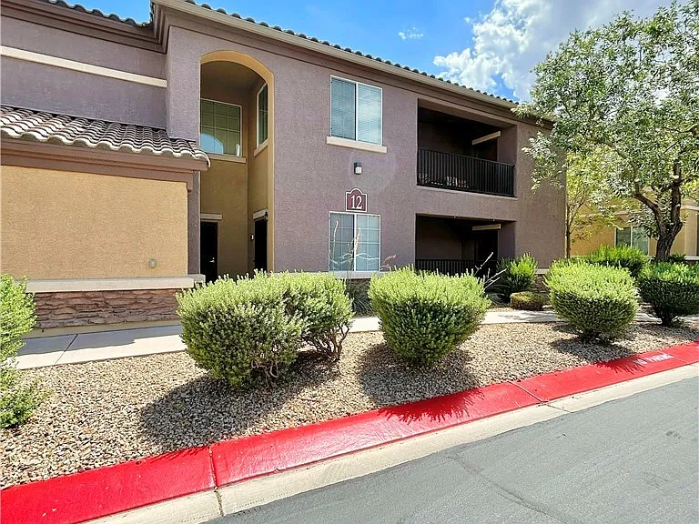6868 Sky Pointe Dr #1047 — Photo 47