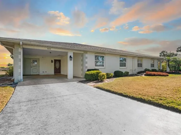 2214 Highclere Cir #6, Sun City Center, FL 33573