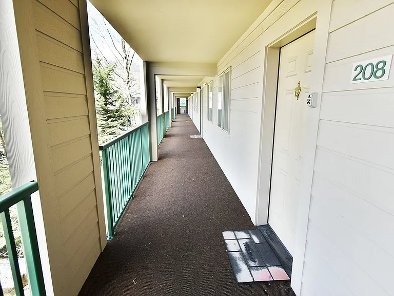 980 Lakepoint Dr #208 — Photo 20