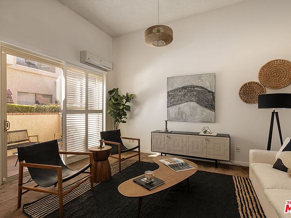 5th image of 1711 Grismer Ave APT 72