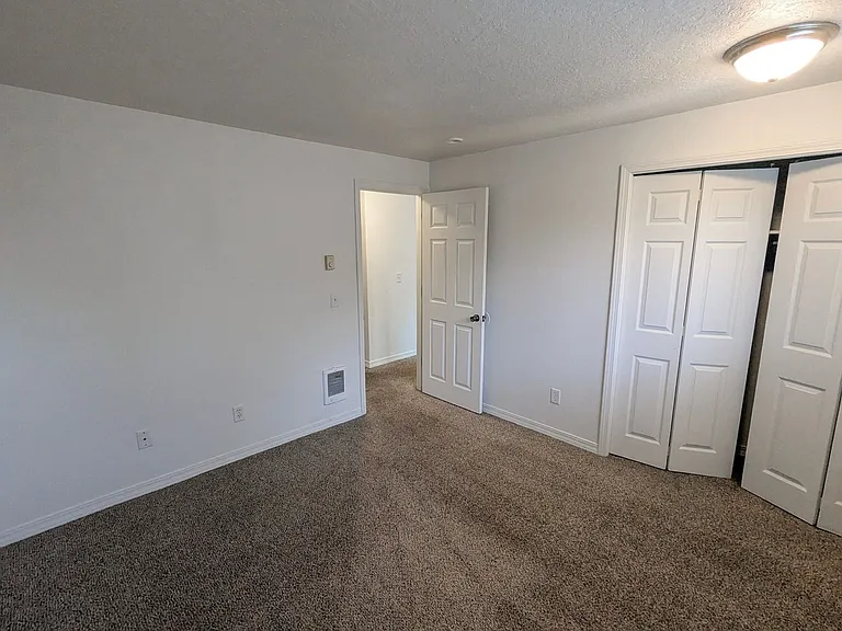 3426-3442 Hadley St NE — Photo 20