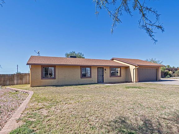 3rd image of 464 N Hawes Rd